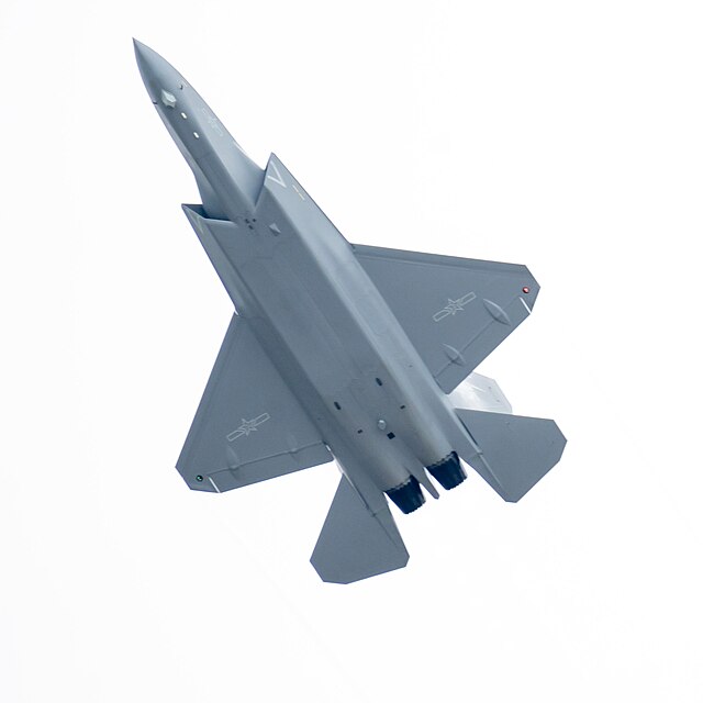 5th generation J-35 debuts at Airshow China